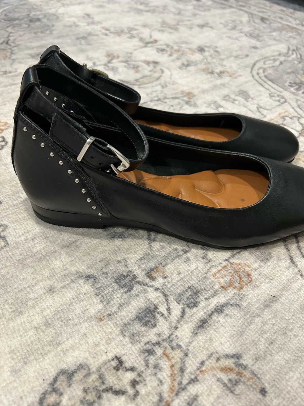 Lucky Brand Melsin Ankle strap flats
